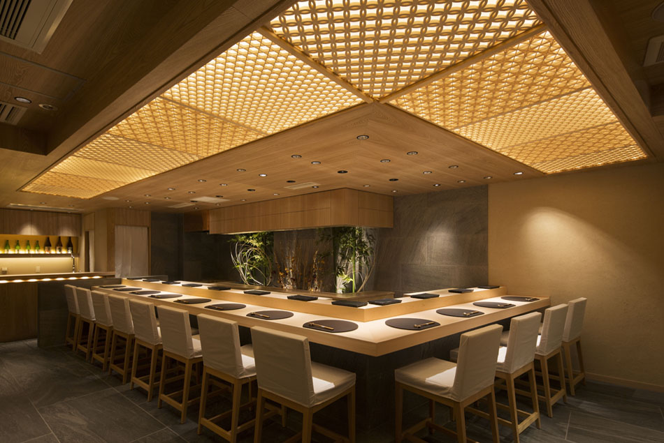 ceiling  kumiko  sushi shop  