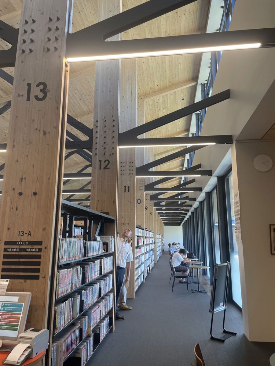 高畠町立図書館