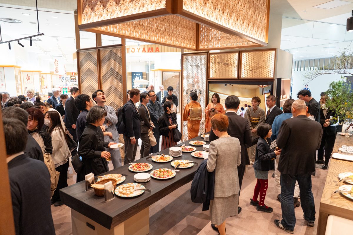 組子座 プレオープン 様子