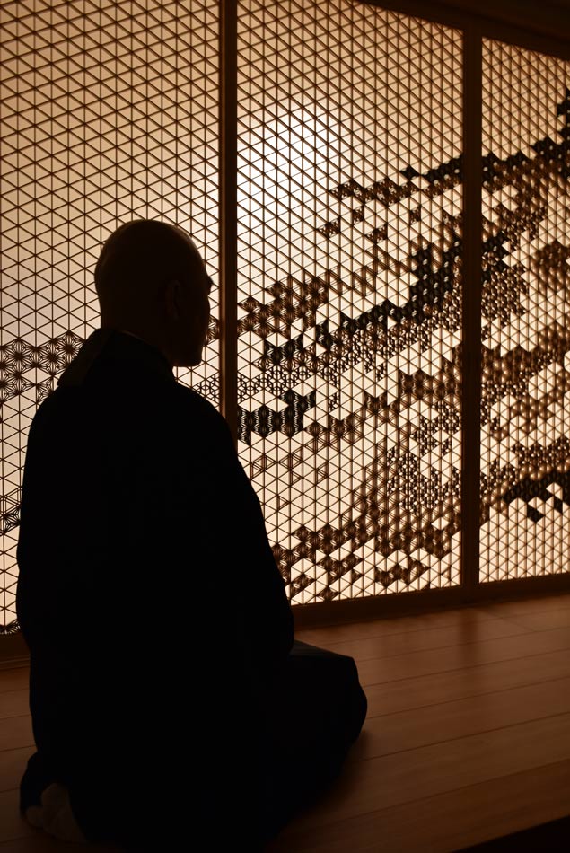 宗禅寺 様（八尾） 美術組子 照明 風の盆 アップ 組子細工
